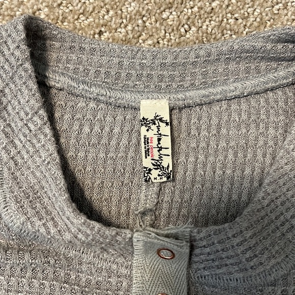 Free people one of the girls henley with rose gold snaps, perfect condition - Picture 9 of 15